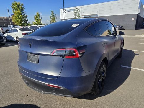 Used 2022 Tesla Model Y Long Range AWD/4WD image 5