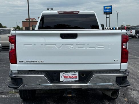 Used 2025 Chevrolet Silverado 2500 LT w/ Convenience Package AWD/4WD image 4