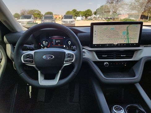 New 2026 Ford Explorer Active w/ Active Comfort Package RWD image 6