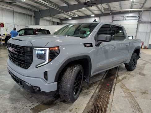 Used 2024 GMC Sierra 1500 Elevation w/ X31 Off-Road Package image 6