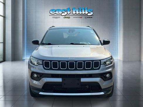 Used 2023 Jeep Compass Limited w/ Sun and Sound Group AWD/4WD image 8