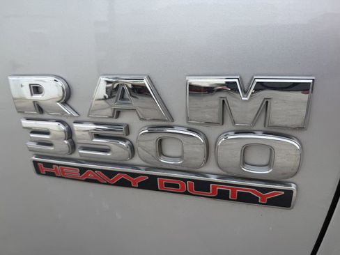 Used 2013 RAM 3500 ST w/ SXT Appearance Group image 19