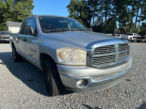 Used 2007 Dodge Ram 1500 Truck SLT image 3