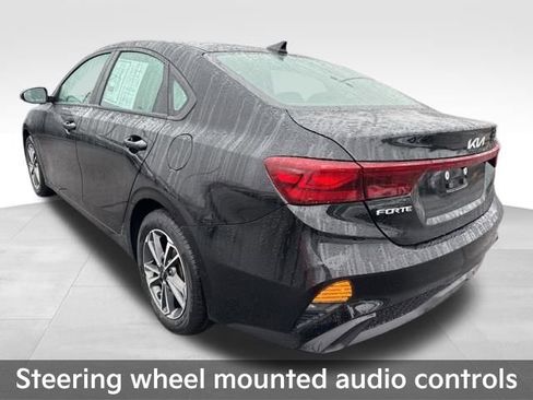 Used 2023 Kia Forte LXS image 8