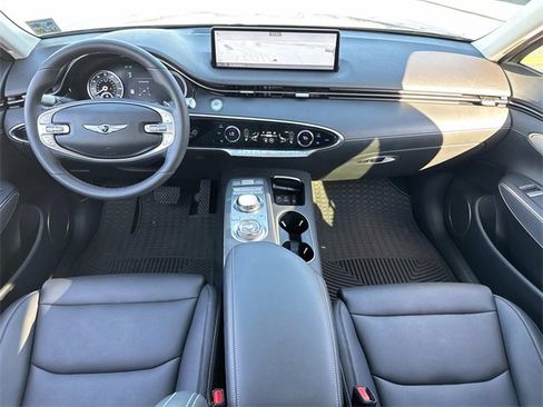 Used 2024 Genesis GV70 2.5T w/ Select Package image 17