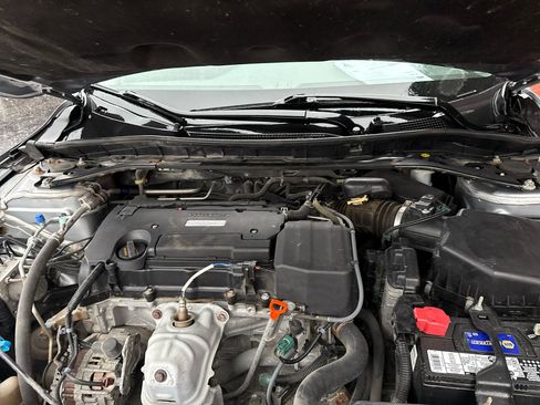 Used 2017 Honda Accord EX-L image 21