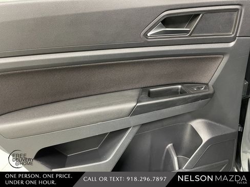 Used 2020 Volkswagen Atlas Cross Sport S image 28