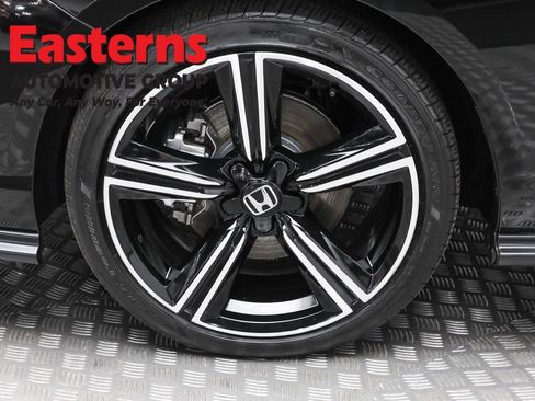 Used 2025 Honda Accord Sport image 33