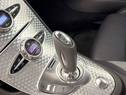 Used 2011 Bugatti Veyron AWD/4WD image 15