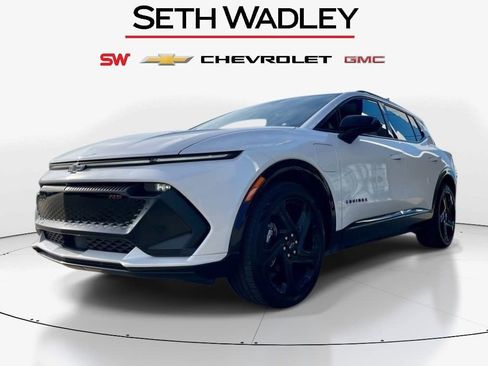 New 2025 Chevrolet Equinox EV RS FWD image 8