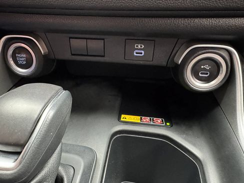 Used 2024 Toyota Grand Highlander AWD image 18