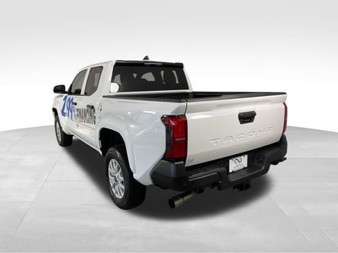 Used 2025 Toyota Tacoma SR w/ SR Upgrade Package image 6