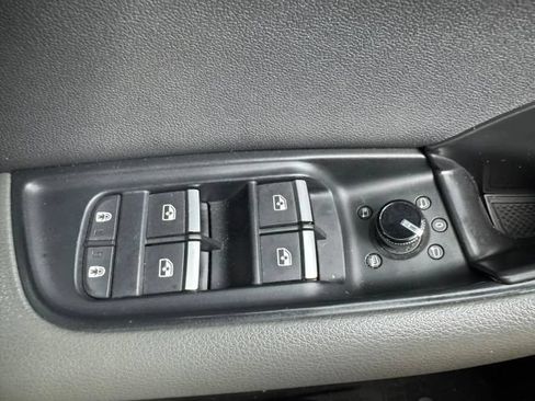 Used 2019 Audi Q8 Premium w/ Convenience Package AWD/4WD image 12
