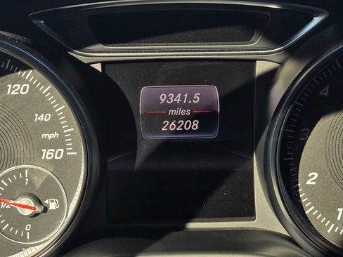 Used 2020 Mercedes-Benz GLA 250 4MATIC image 26