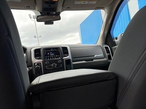 Used 2019 RAM 1500 Big Horn AWD/4WD image 32