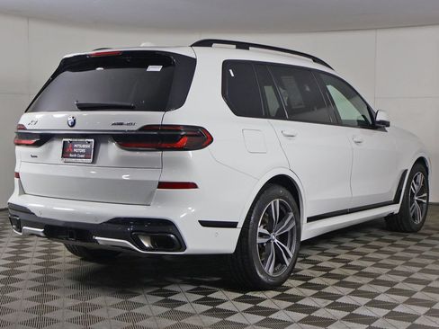 Used 2024 BMW X7 xDrive40i w/ M Sport Package AWD/4WD image 12