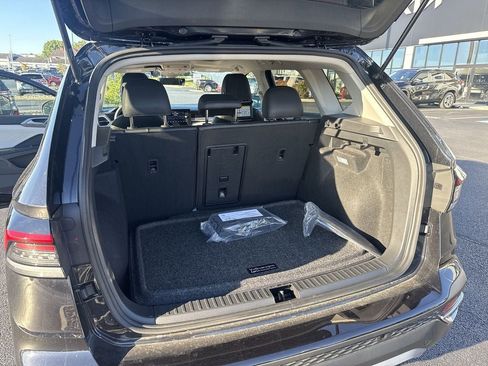 New 2026 Volkswagen Taos SEL AWD/4WD image 45