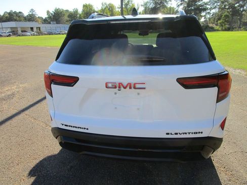 New 2026 GMC Terrain Elevation w/ Elevation Premium Package image 8