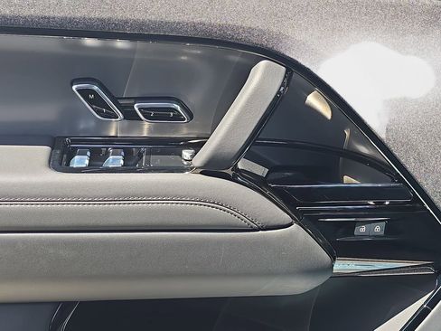 New 2026 Land Rover Range Rover Sport Dynamic SE AWD/4WD image 29