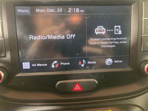 Used 2022 Kia Soul LX w/ Technology Package image 3