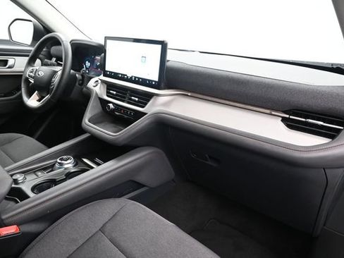 Certified 2025 Ford Explorer Active AWD/4WD image 10