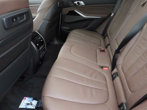 Used 2020 BMW X5 xDrive40i w/ Executive Package image 41