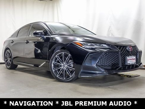 Certified 2022 Toyota Avalon Touring image 2