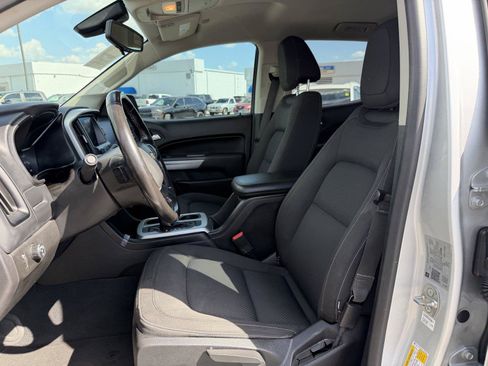 Used 2020 Chevrolet Colorado LT w/ LT Convenience Package RWD image 15