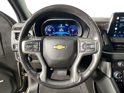 Used 2022 Chevrolet Suburban LT image 17
