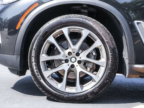 Used 2022 BMW X5 xDrive40i AWD/4WD image 18