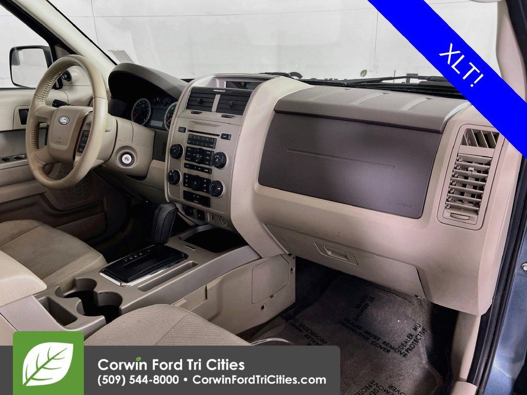 Used 2010 Ford Escape XLT AWD/4WD image 27