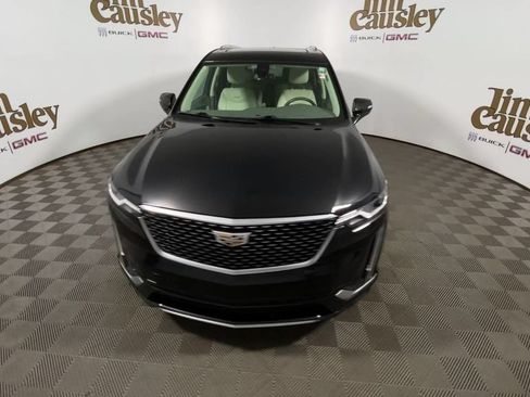 Certified 2021 Cadillac XT6 Premium Luxury AWD/4WD image 3