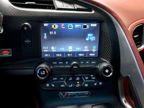 Used 2019 Chevrolet Corvette Stingray Coupe RWD image 65