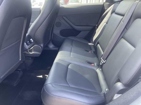 Used 2023 Tesla Model Y Long Range AWD/4WD image 14