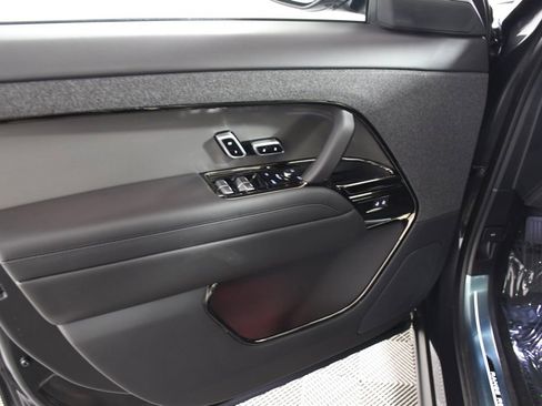 New 2026 Land Rover Range Rover Sport Dynamic SE image 14