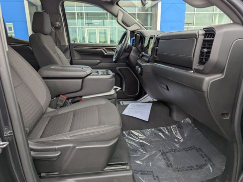 Certified 2024 Chevrolet Silverado 1500 LT AWD/4WD image 38