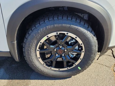 New 2026 Nissan Pathfinder Rock Creek w/ Rock Creek Premium Package AWD/4WD image 12
