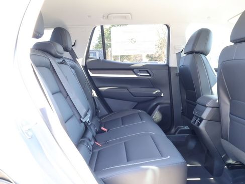 New 2026 GMC Terrain Denali w/ LPO, Floor Liner Package AWD/4WD image 32