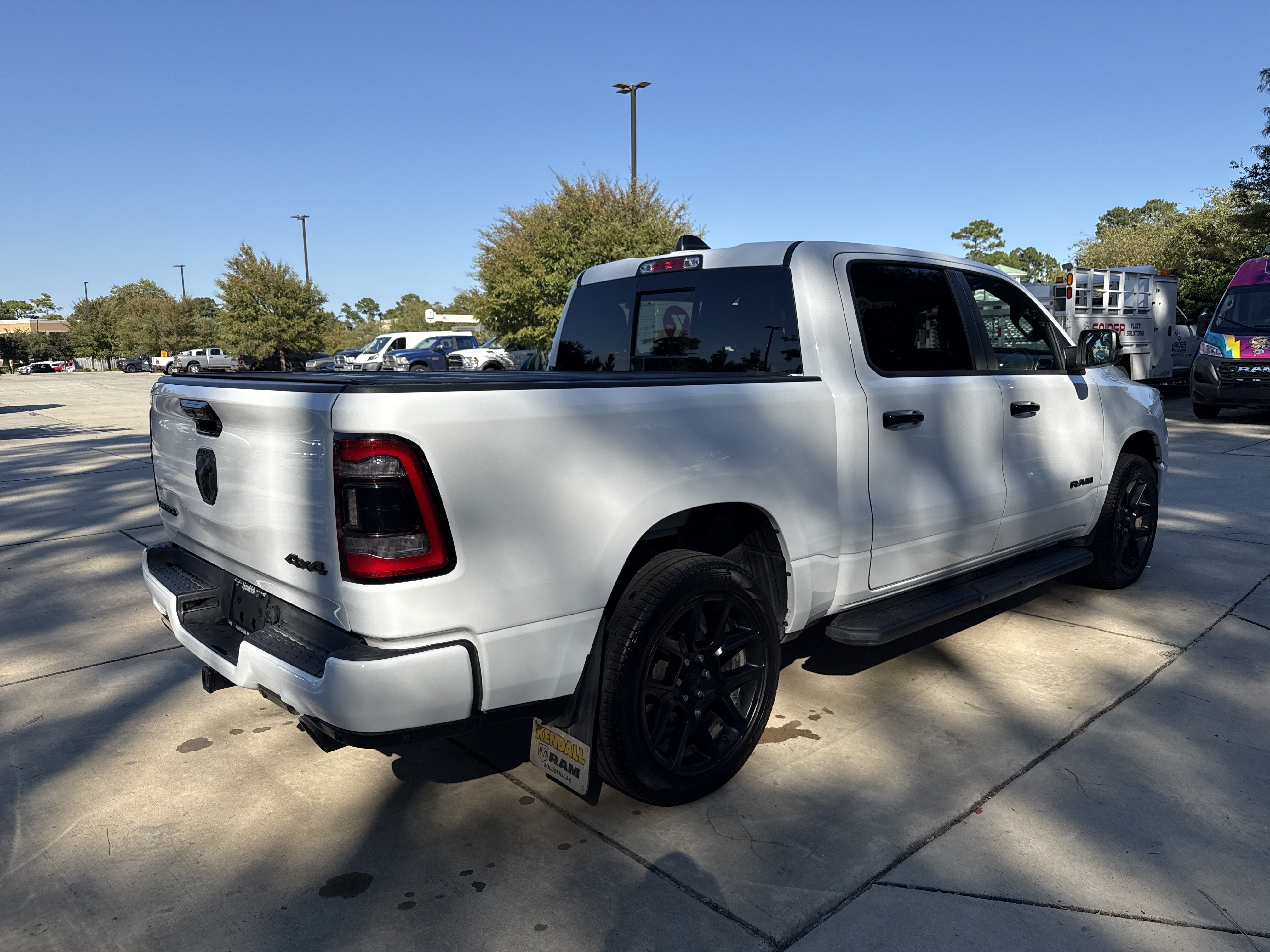 Used 2024 RAM 1500 Laramie AWD/4WD image 9