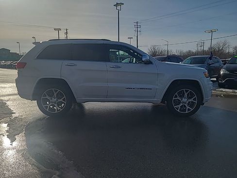 Used 2021 Jeep Grand Cherokee Overland AWD/4WD image 8