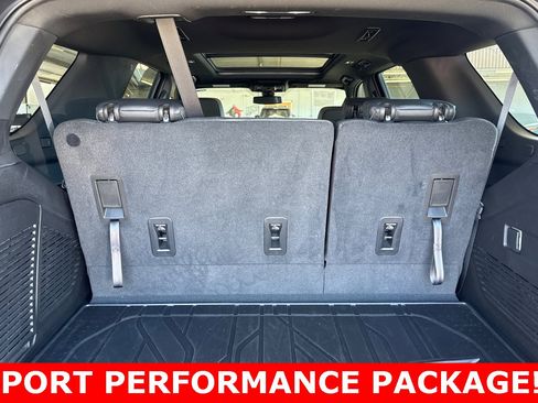 Used 2022 Chevrolet Tahoe RST w/ Sport Performance Package image 29