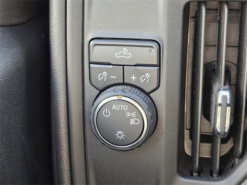Used 2024 Chevrolet Silverado 1500 Custom image 19