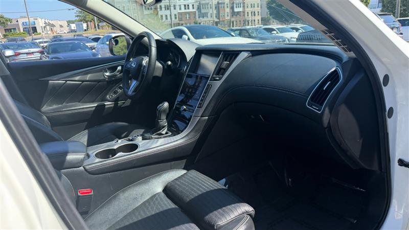 Used 2019 INFINITI Q50 Signature Edition w/ Cargo Package (L96) RWD image 6