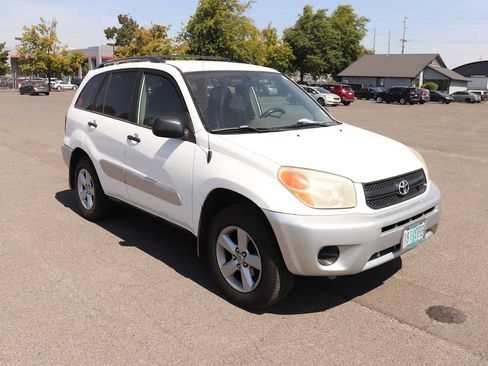 Used 2004 Toyota RAV4 4WD image 3