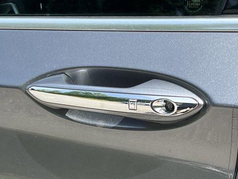 Used 2019 INFINITI QX50 Luxe w/ Navigation Package image 36