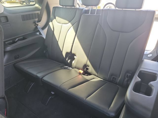 Certified 2025 Hyundai Palisade SEL AWD/4WD image 28