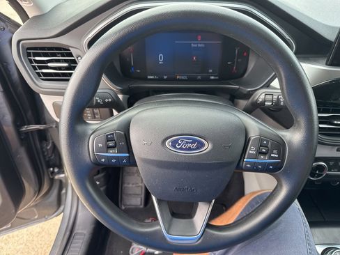 Used 2025 Ford Escape Active image 21