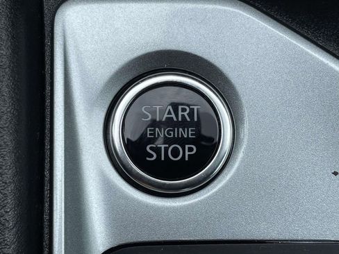 Used 2025 Nissan Altima 2.5 SV FWD image 29