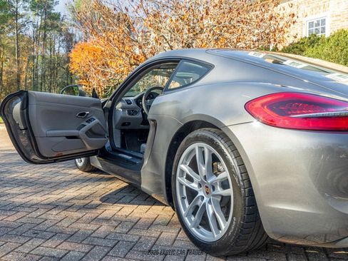 Used 2014 Porsche Cayman image 16