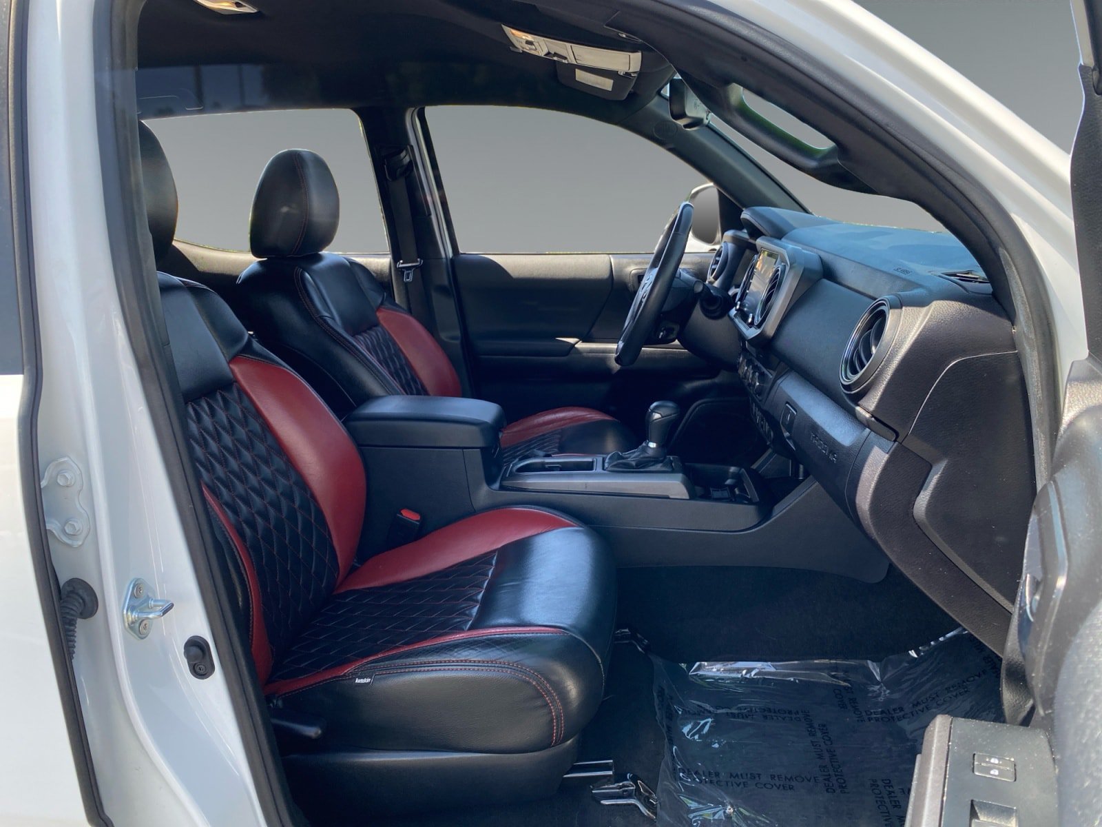 Used 2021 Toyota Tacoma TRD Sport w/ Technology Package RWD image 15